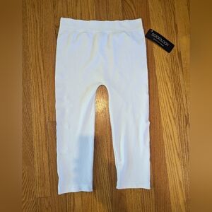 NWT Sociology women's Capri leggings size L / XL